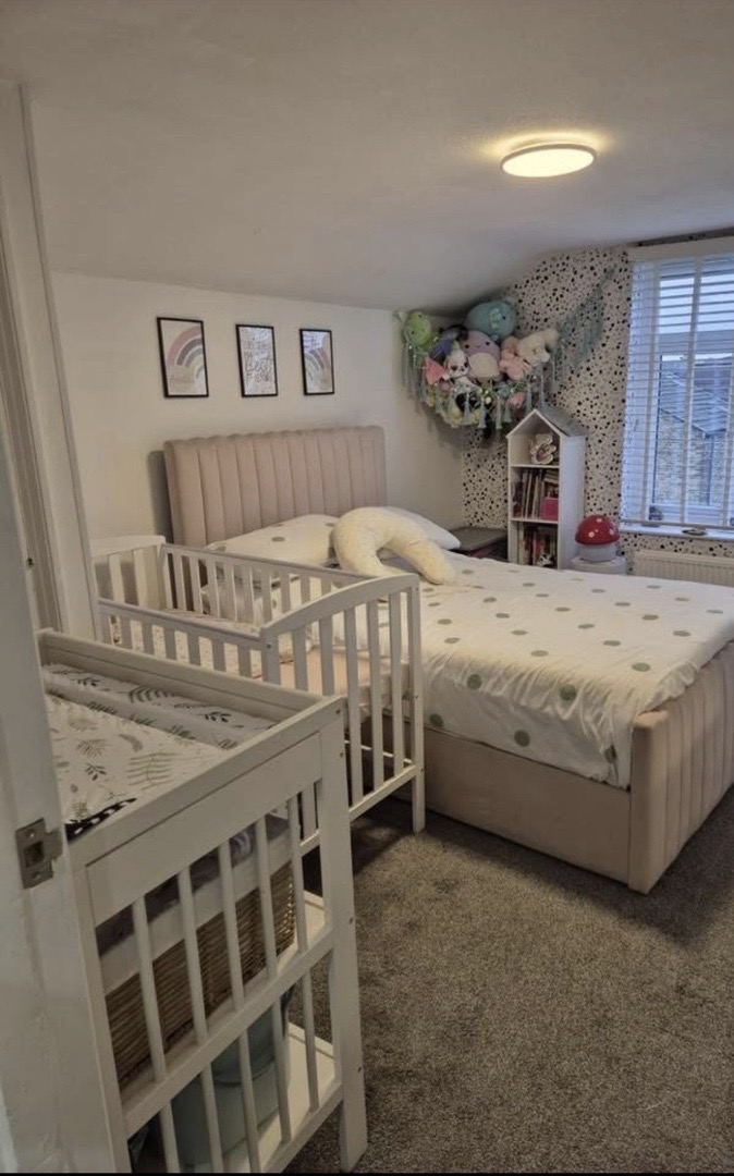 1-bed house-conversion in SW11, Wandsworth