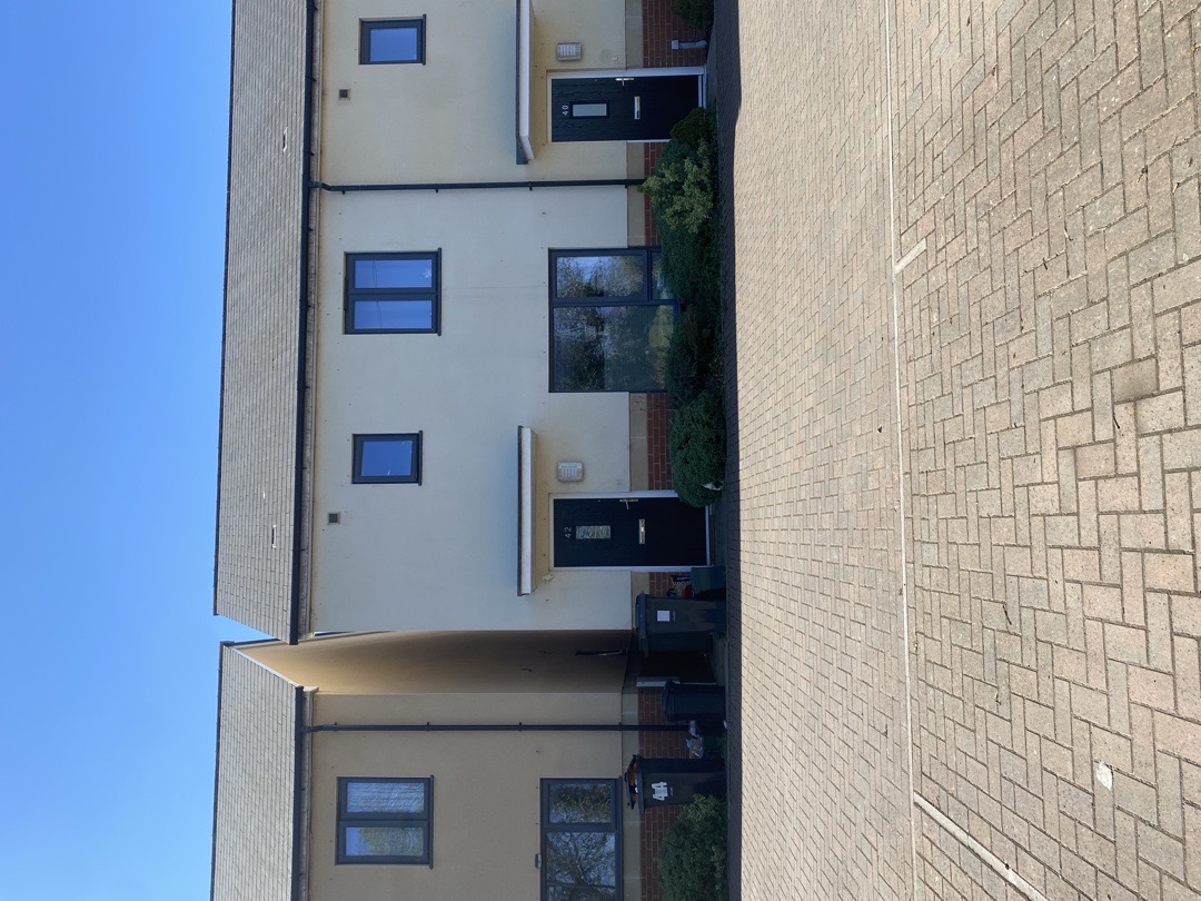 2-bed semi-detached in BS37, Bristol