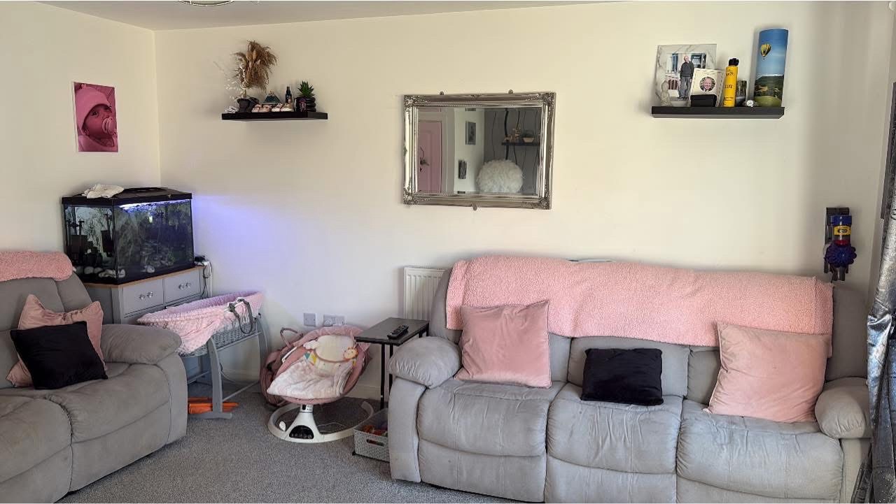 2-bed semi-detached in PE10, Lincolnshire