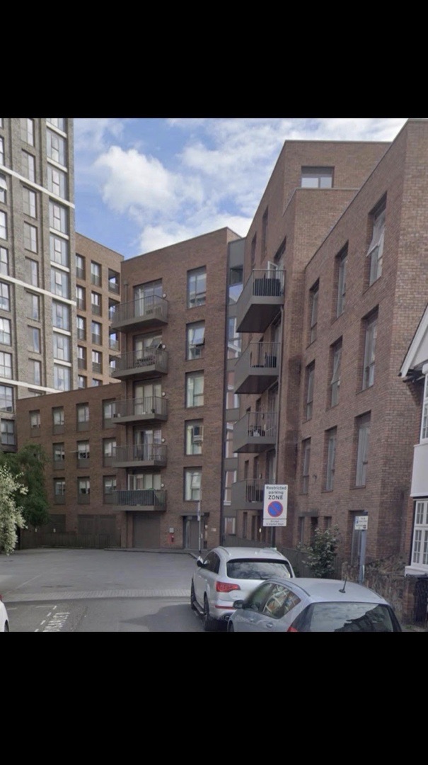 2-bed flat in SW2, Lambeth