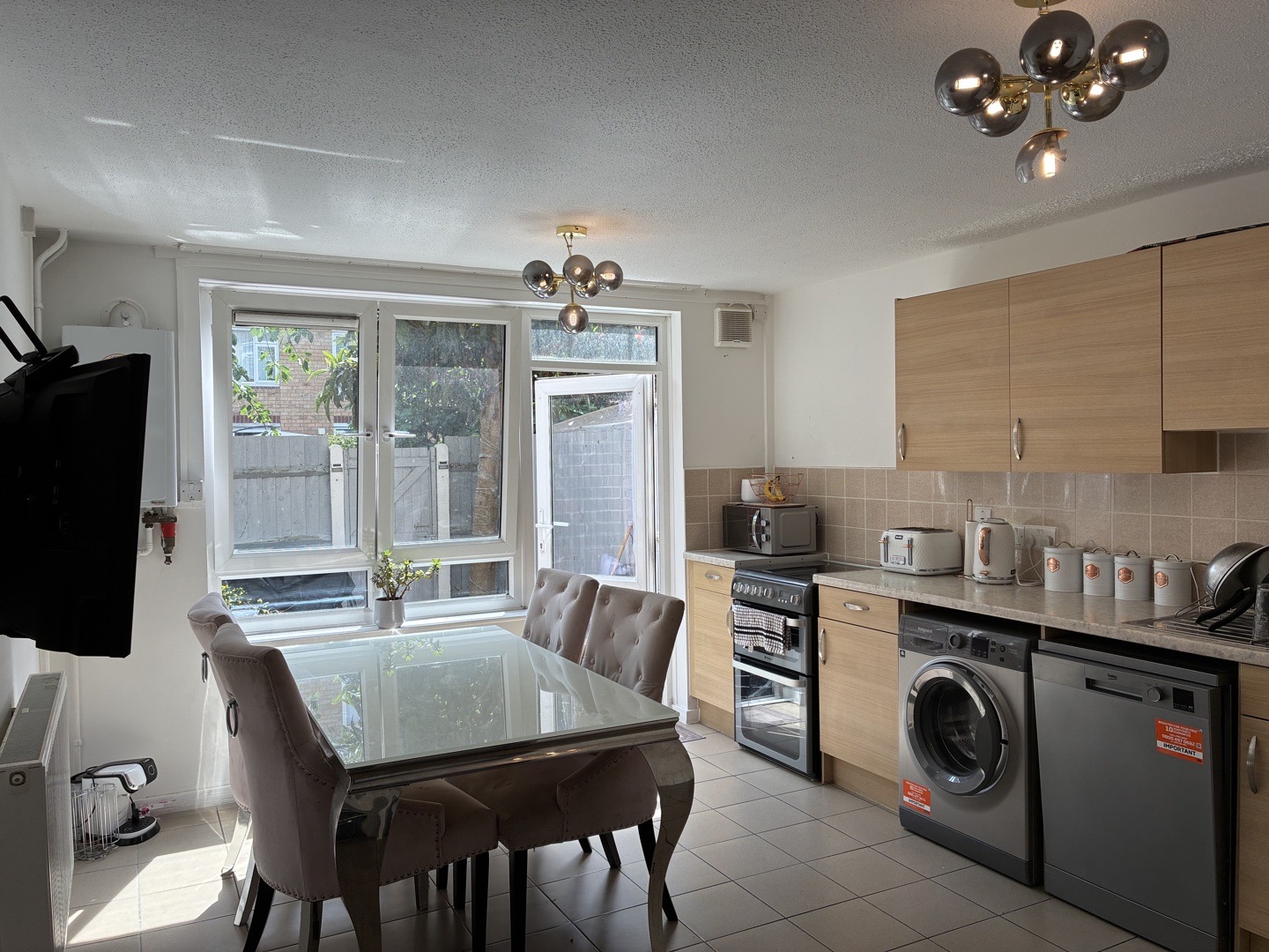 3-bed semi-detached in E8, London