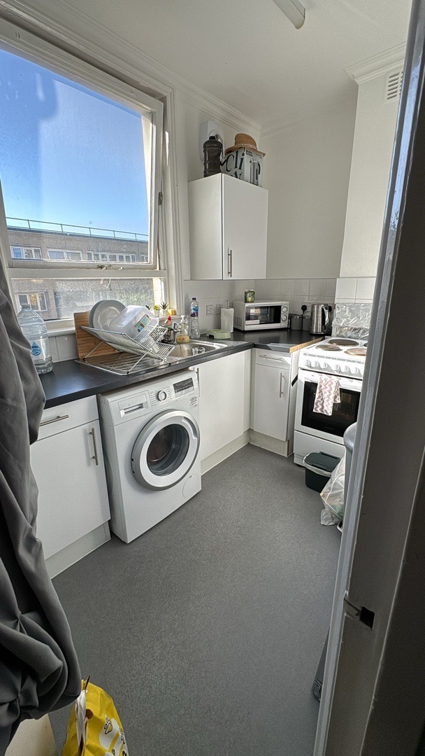 0-bed flat in NW6, London
