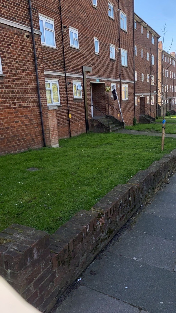 0-bed flat in SE18, London