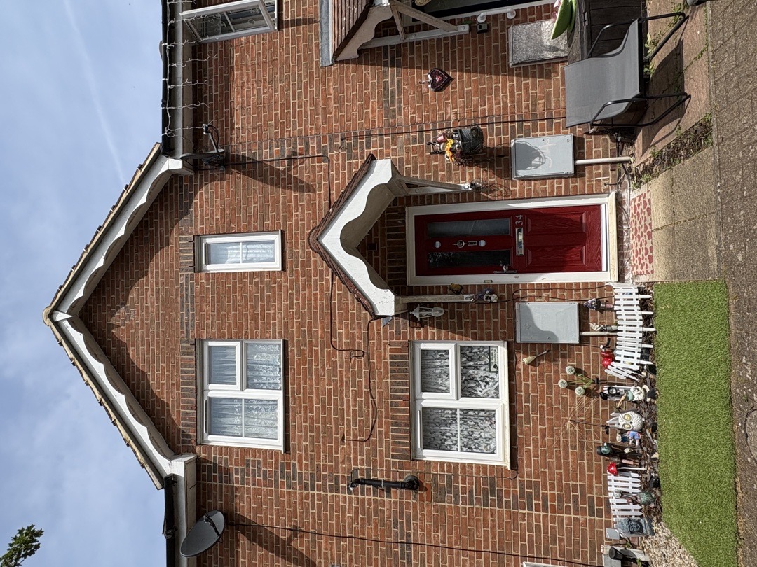 2-bed detached in CM23, Hertfordshire