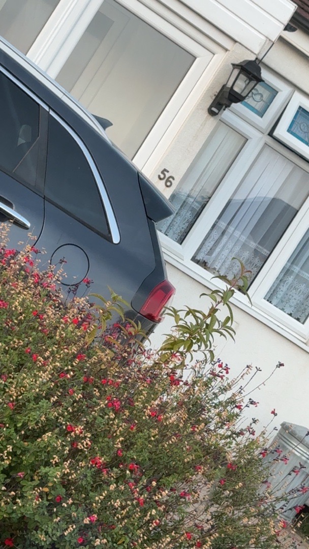 1-bed flat in NW6, London