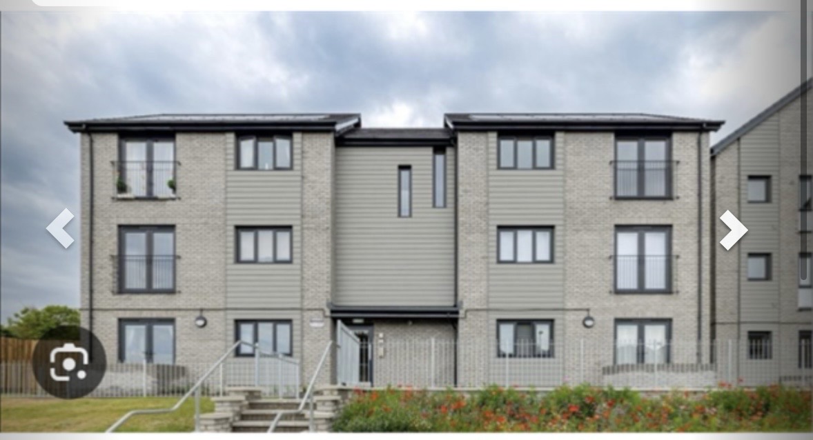 2-bed flat in SA11, Neath