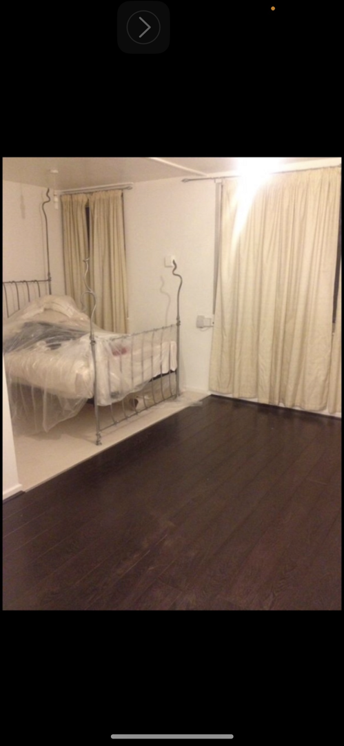 0-bed flat for swap in E8, London