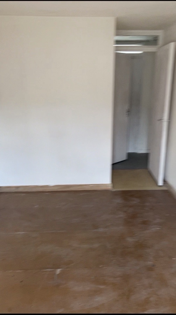 1-bed flat in WC1X, Camden