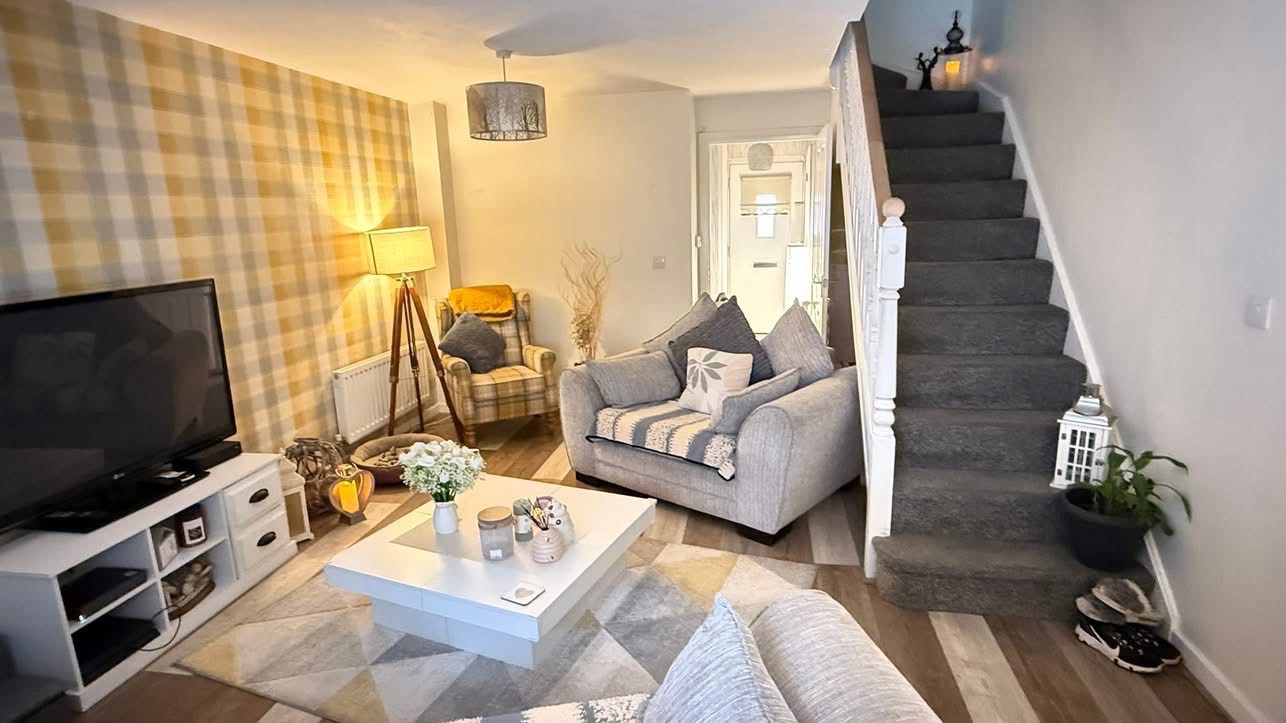 0-bed detached in DY5, Dudley