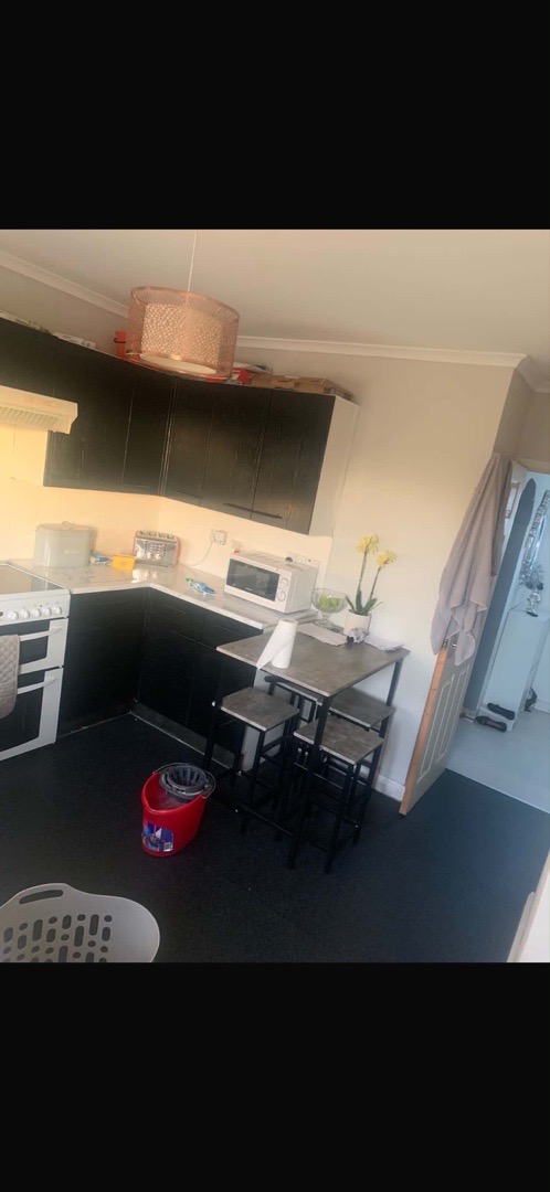3-bed terraced in RG14, West Berkshire