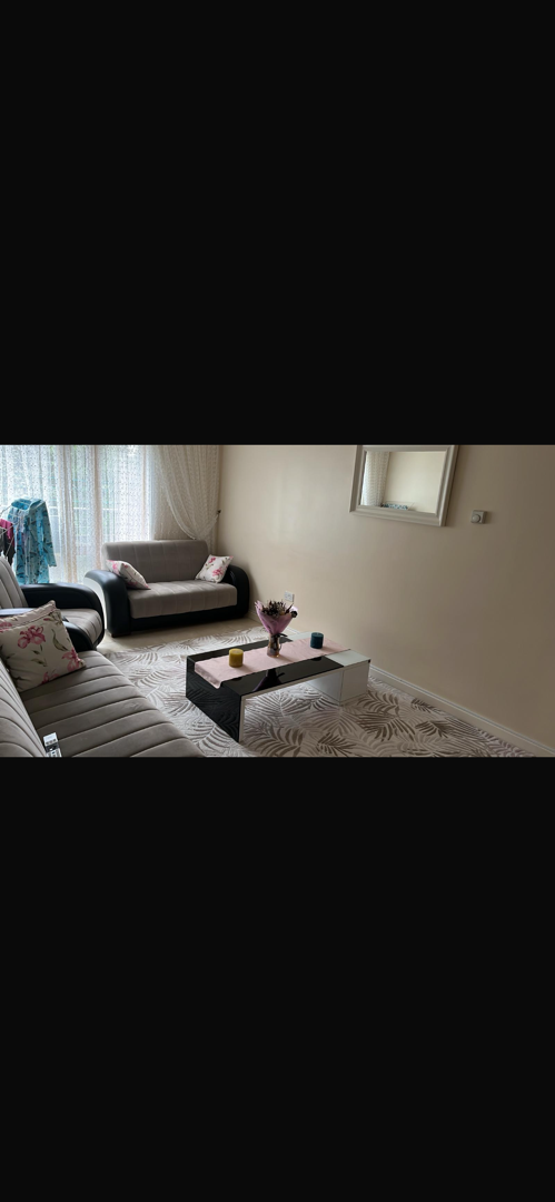 2-bed flat in N15, London