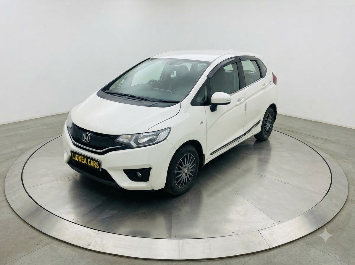 Honda Jazz White 3