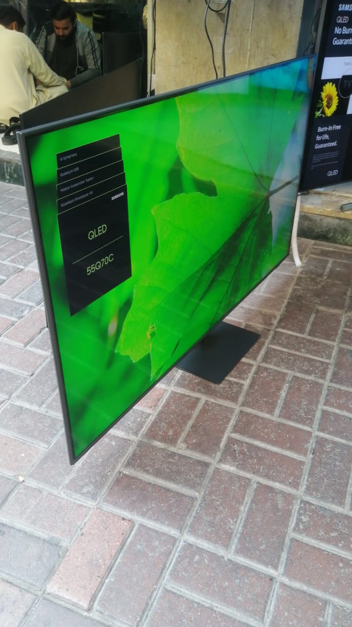 Brand new Samsung TV - Image 2