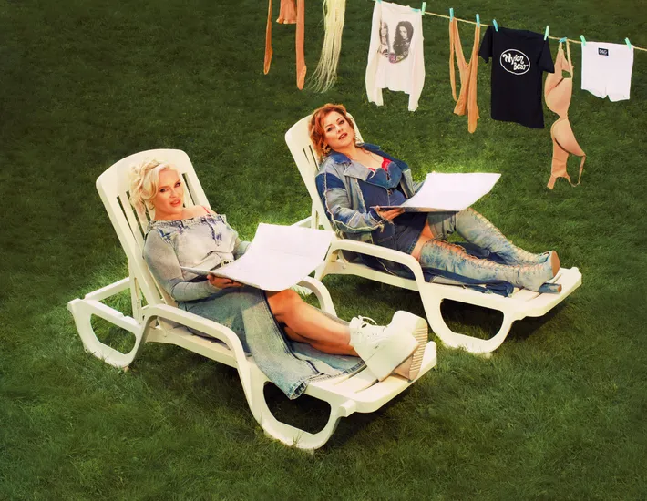 Nylon Beat -TYTÖT HALUAA