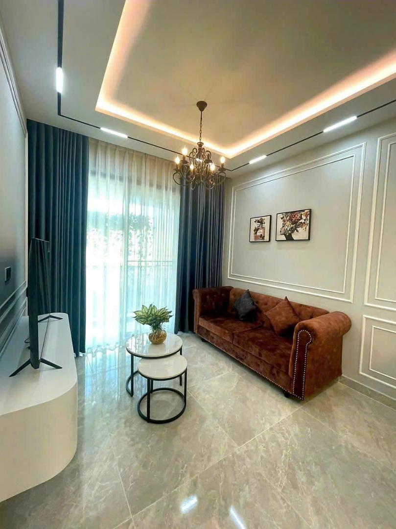 2-Bedroom luxury apartment for rent at Midtown The Peak (M8)