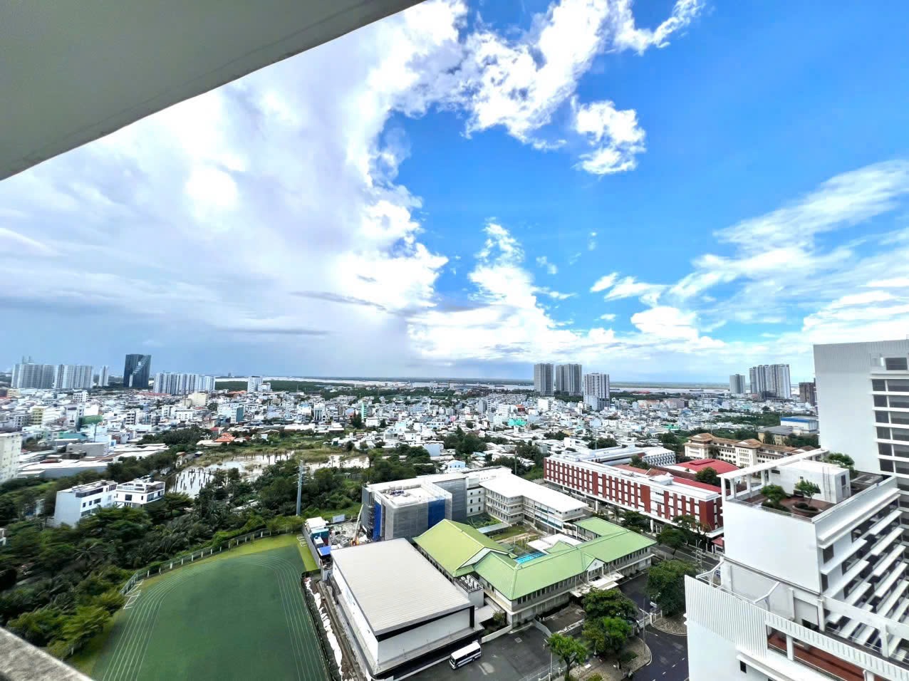 Bán căn hộ Midtown The Peak 2 phòng ngủ, full nội thất
