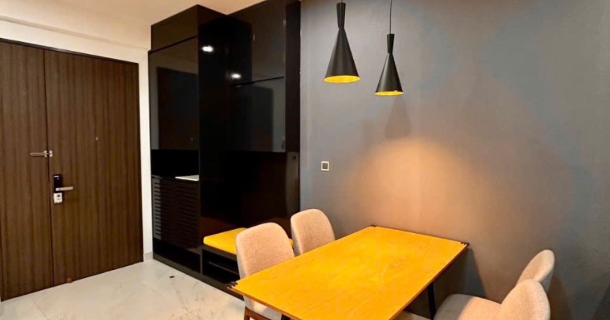 High-floor 2-bedroom apartment for lease: Midtown The Signature (M7)