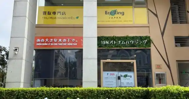 Shop for rent at Midtown M6, 60m2 ground floor, busy business area