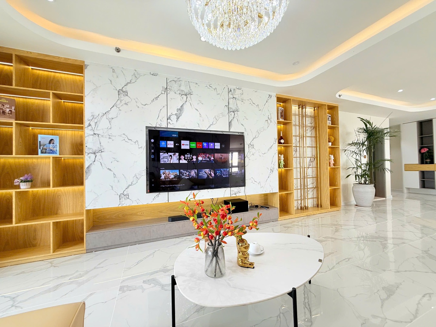 Cho thuê penthouse 4PN Nam Phúc, nội thất sang trọng, ba mặt view sông cực đỉnh