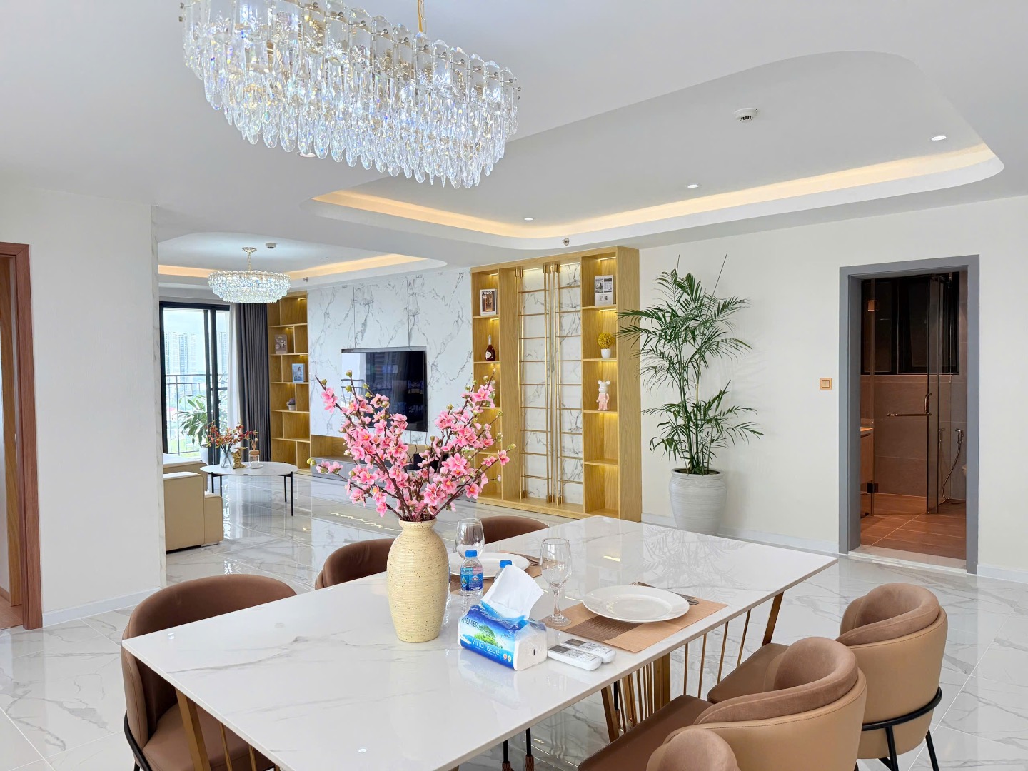Cho thuê penthouse 4PN Nam Phúc, nội thất sang trọng, ba mặt view sông cực đỉnh