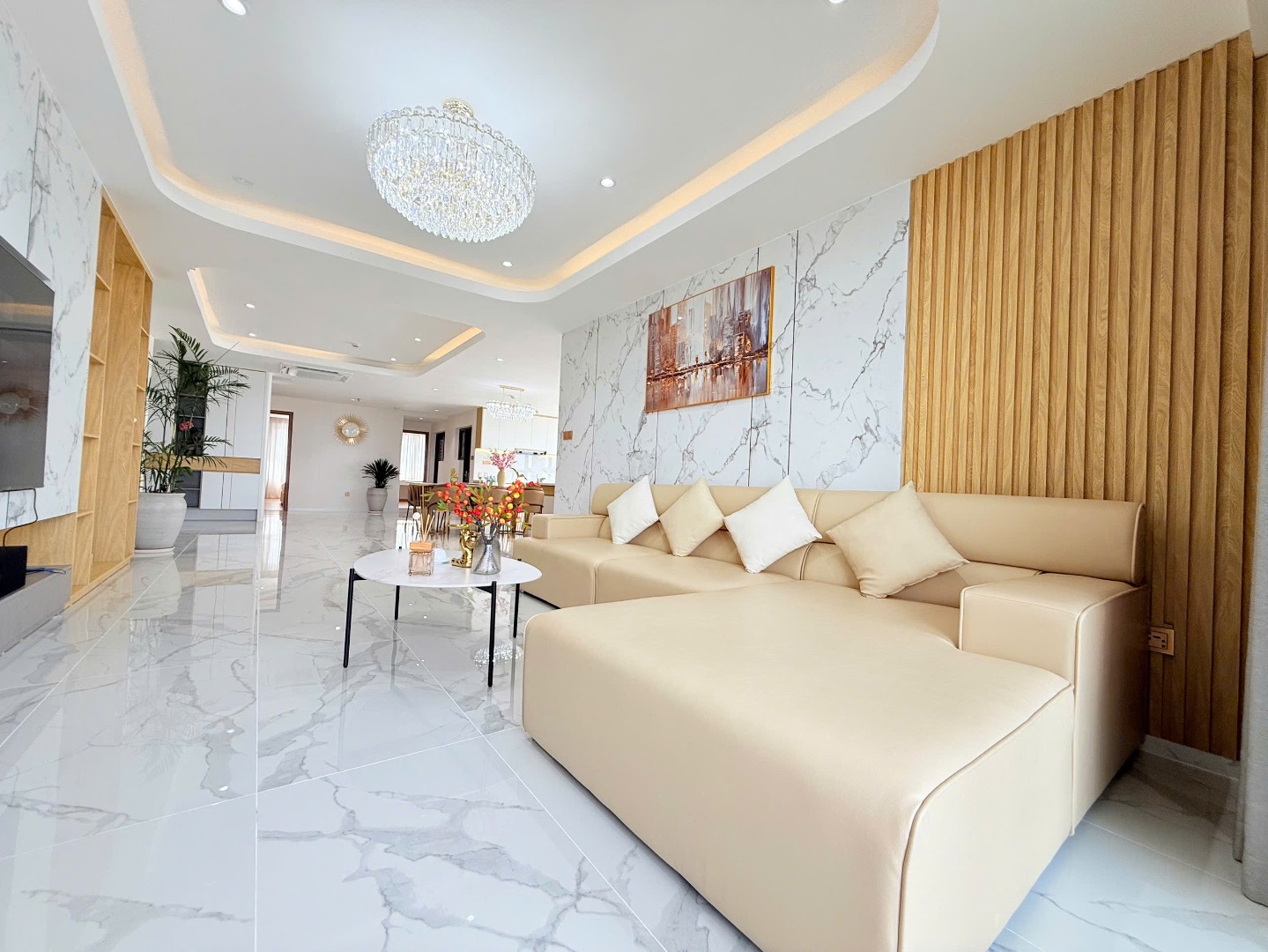 Cho thuê penthouse 4PN Nam Phúc, nội thất sang trọng, ba mặt view sông cực đỉnh