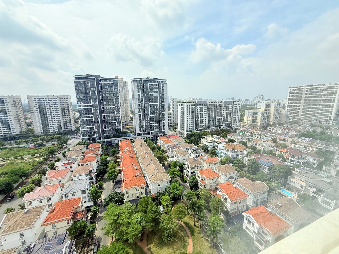 Cho thuê penthouse 4PN Nam Phúc, nội thất sang trọng, ba mặt view sông cực đỉnh