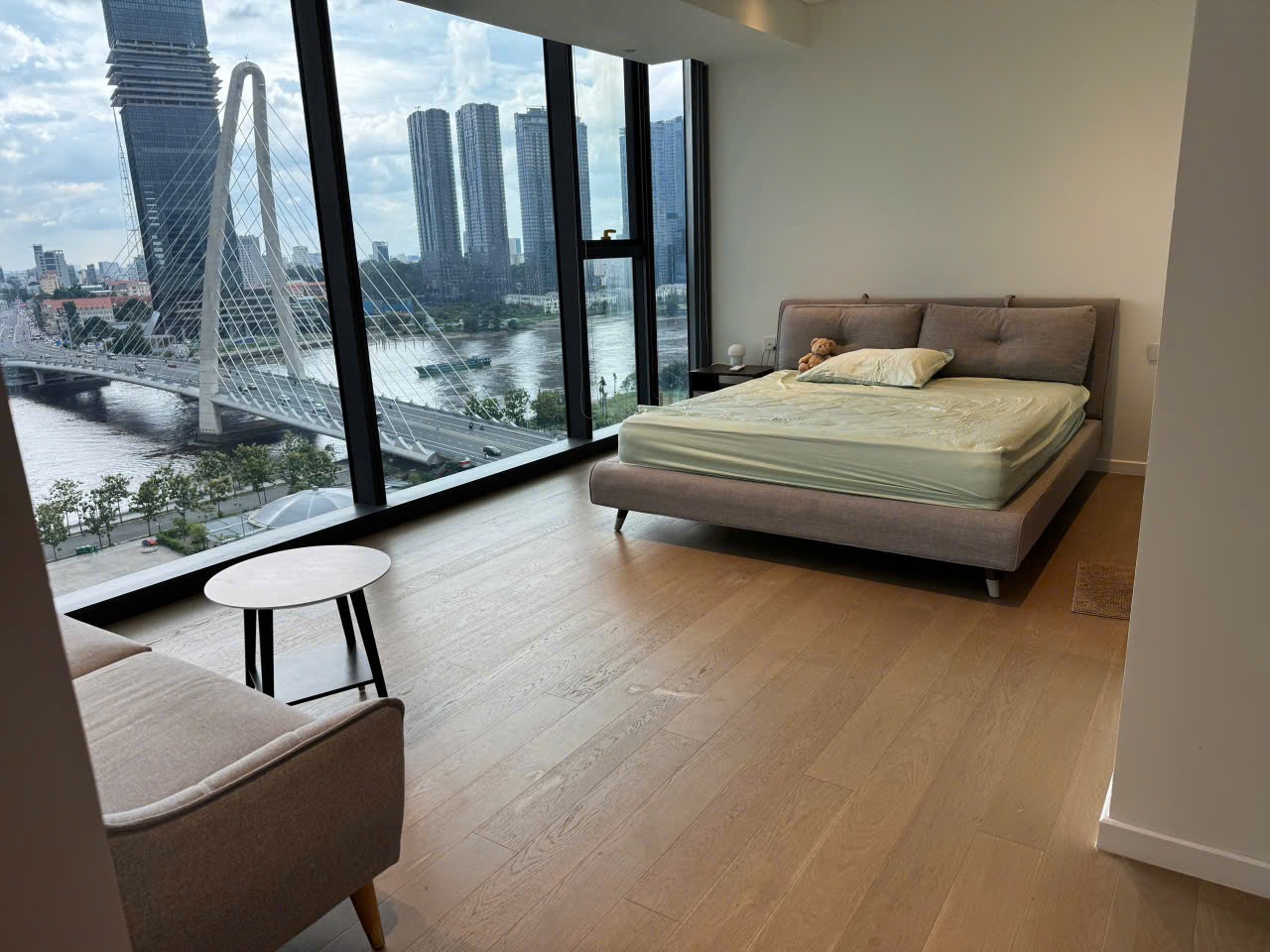 Cho thuê căn hộ 4PN Opera Residence - Metropole Thủ Thiêm, nội thất đầy đủ