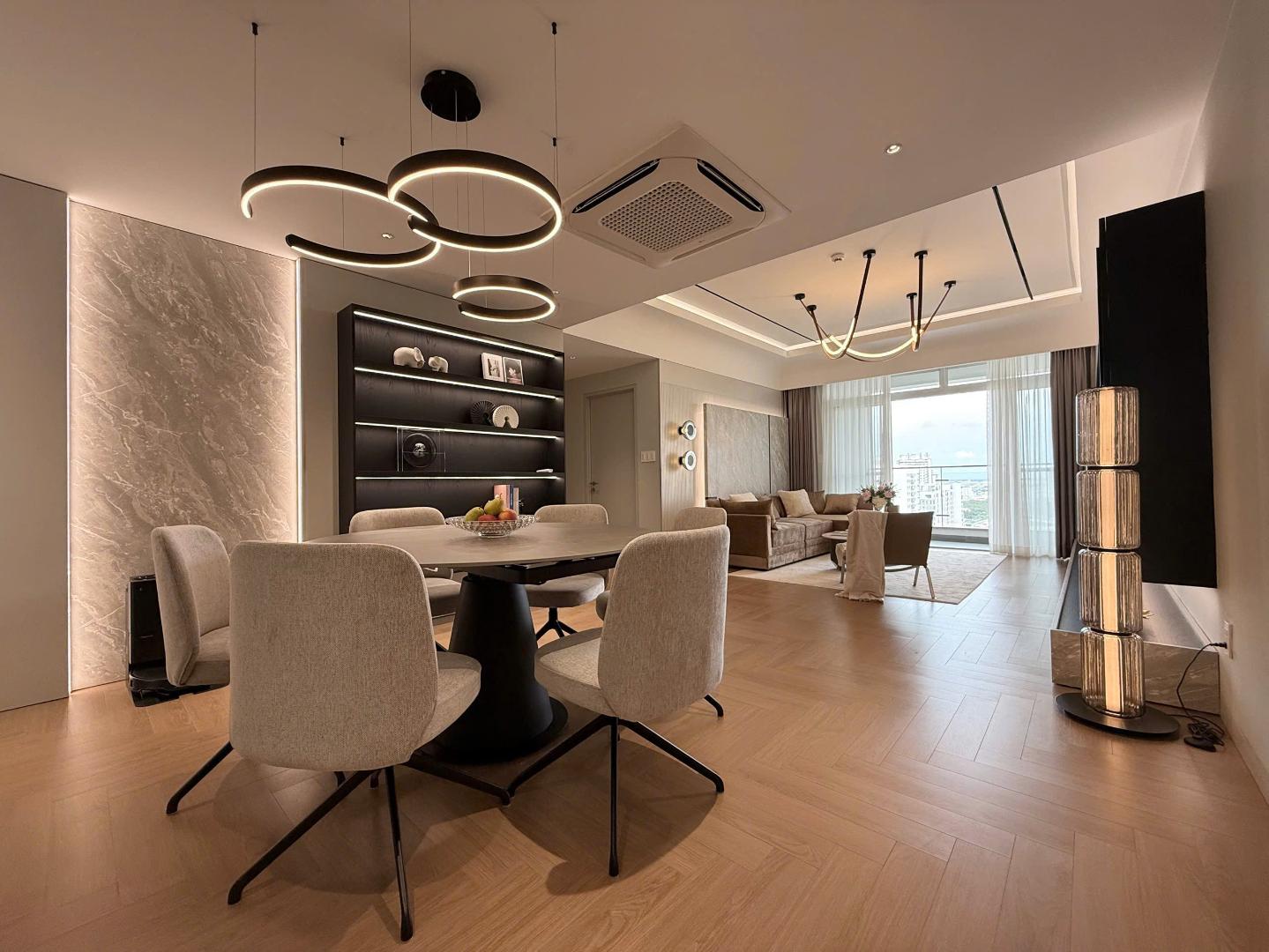 Bán căn hộ lầu cao Riverside Residence, Phú Mỹ Hưng