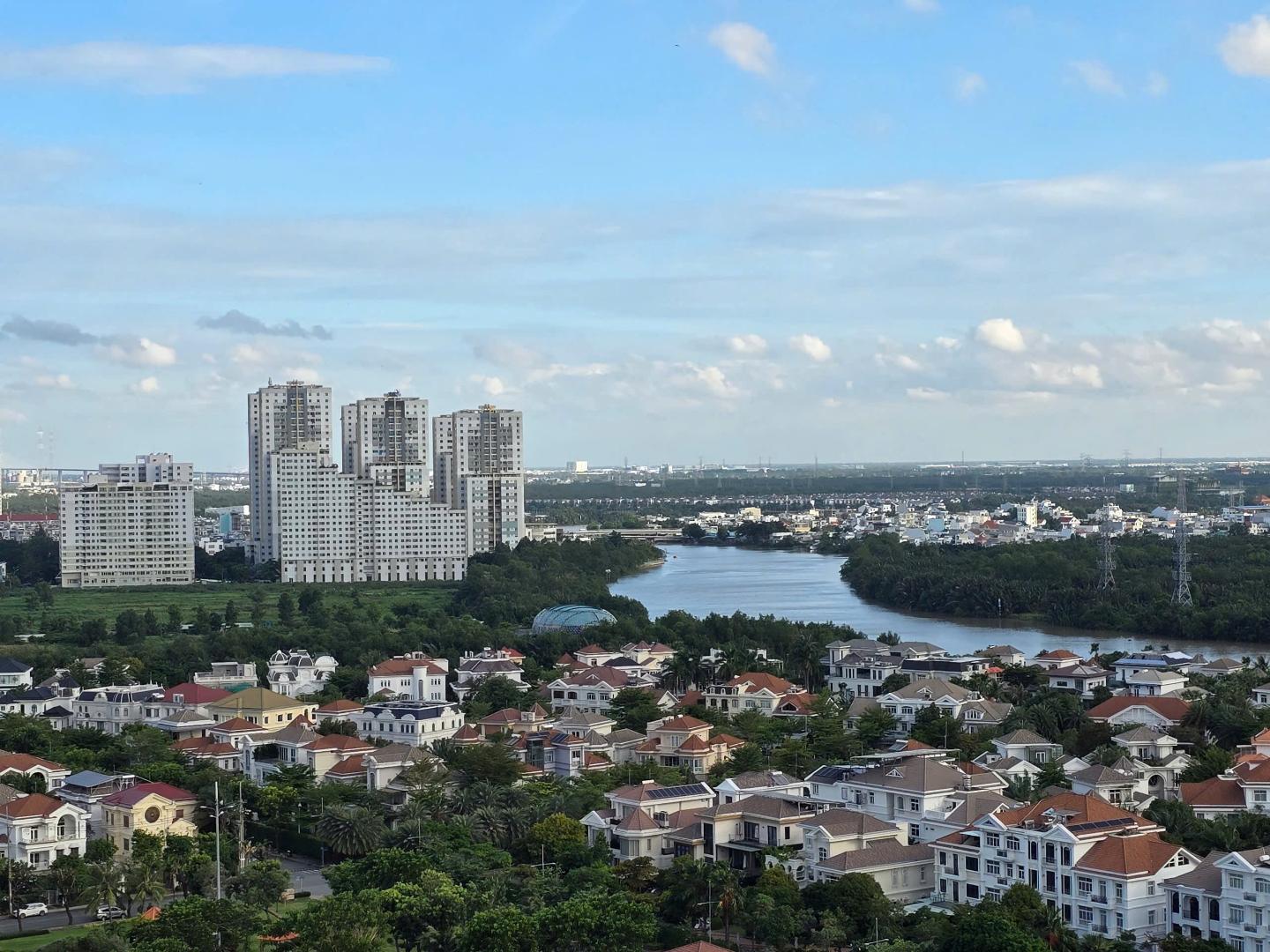 Bán căn hộ lầu cao Riverside Residence, Phú Mỹ Hưng