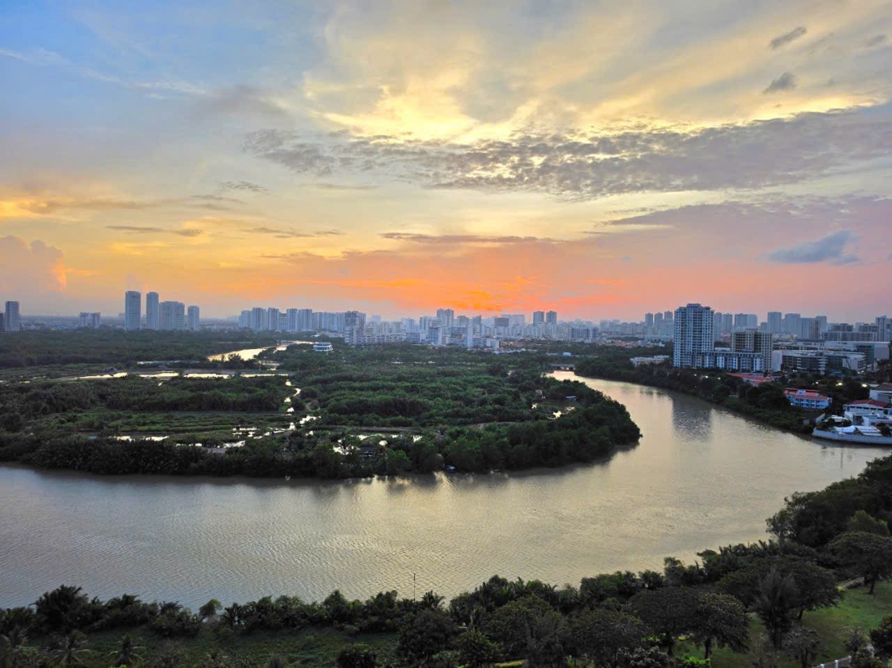 Bán căn hộ Riverside Residence 3PN, thiết kế sang trọng hiện đại