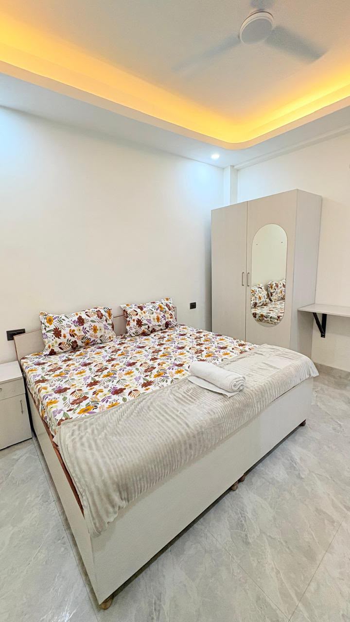 1 RK Fully Furnished Unit Available in Sector 57
