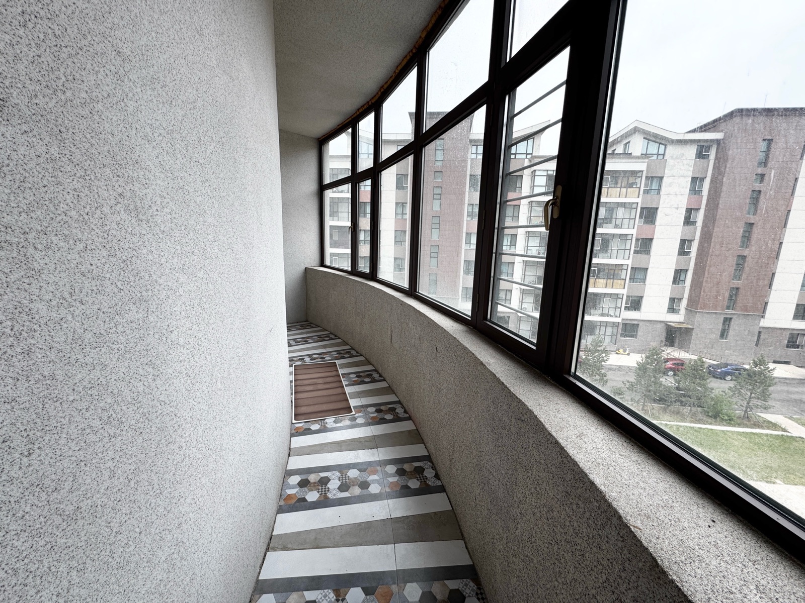 Image 9