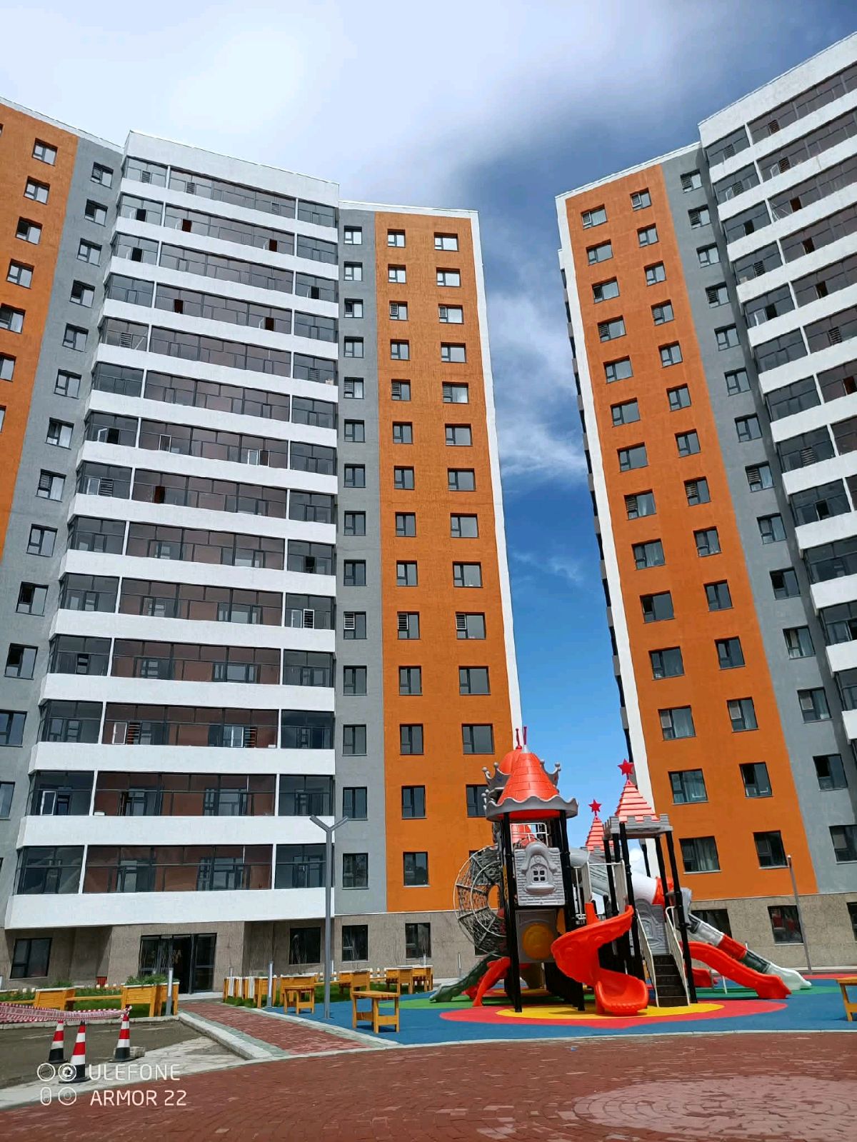 Нисэхийн тойрог Sakura town-д 78.6мкв 1давхрын 3 өрөө байр худалдана