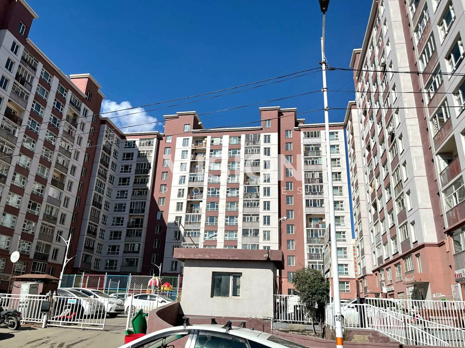 цагаанхуаран хотхонд 2 өрөө байр зарна.