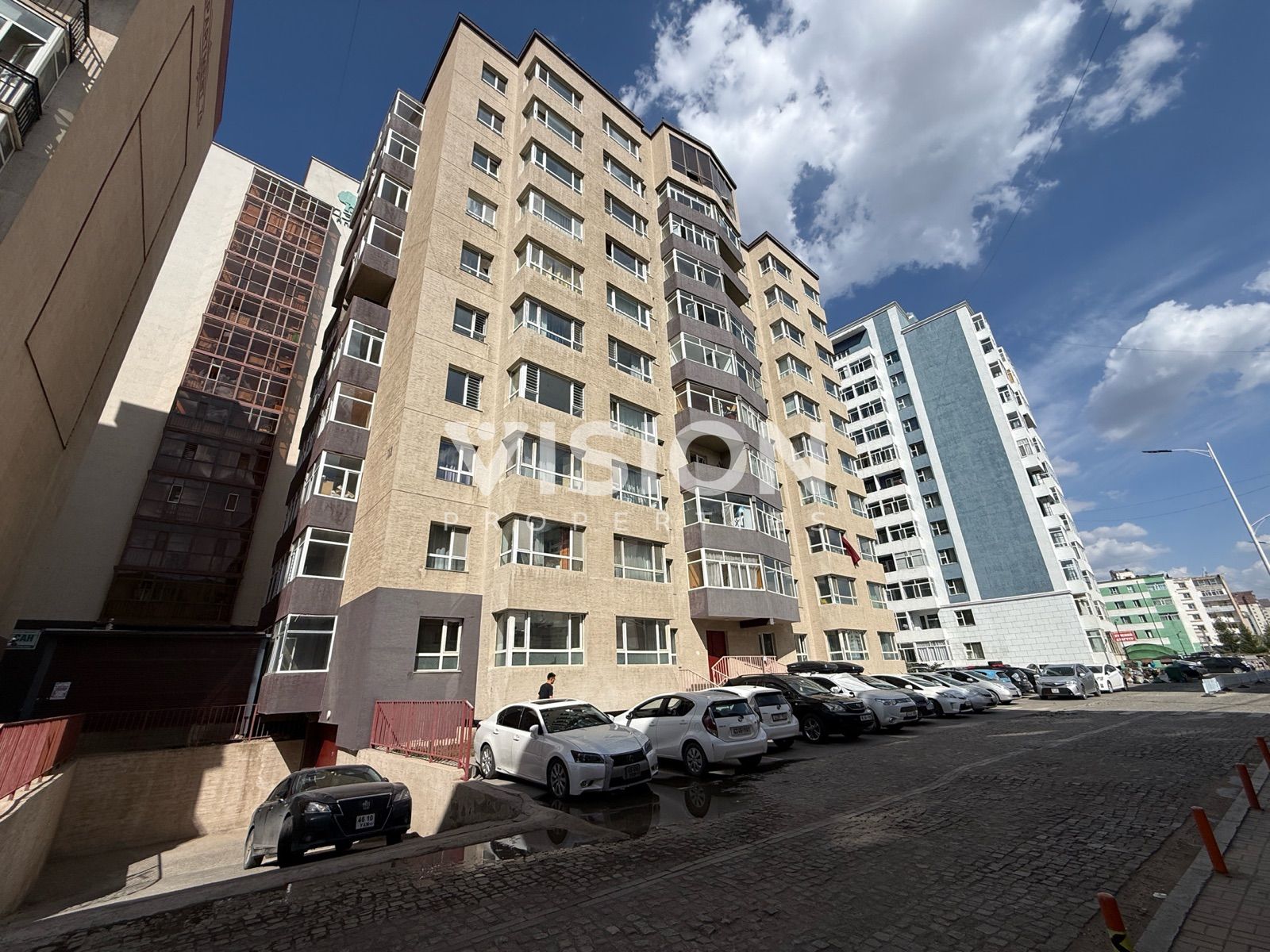 Apartment 75