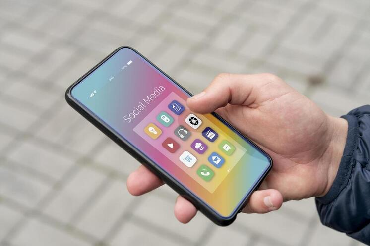 HORA DE CAMBIAR EL CELULAR?