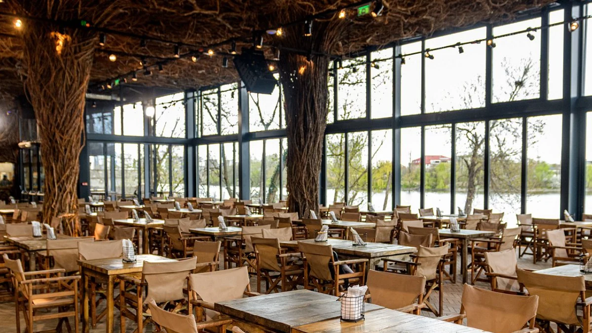 Restaurants with amazing views in Bucharest cover image