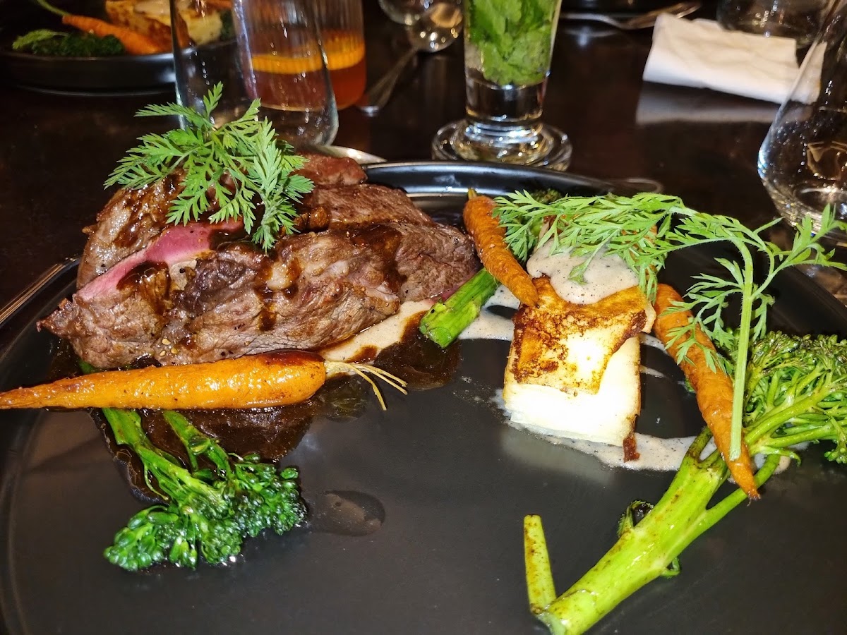 The Old Oak Restaurant and Family Centre at Royal Johannesburg — photo 5