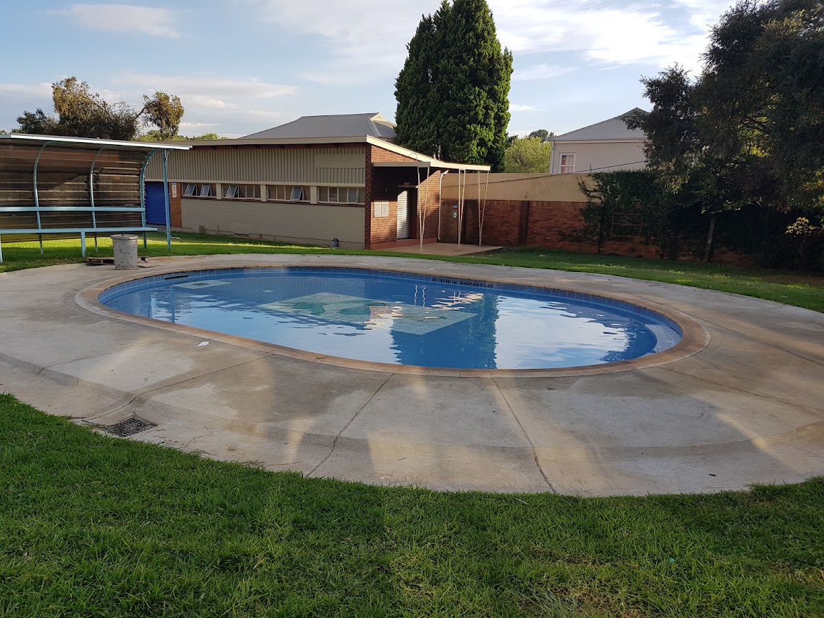 Linden Swimming Pool — photo 2