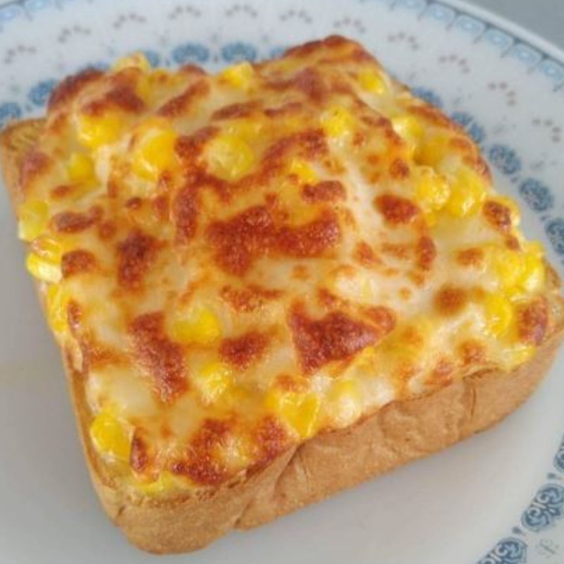โทสต์ข้าวโพดอบชีส