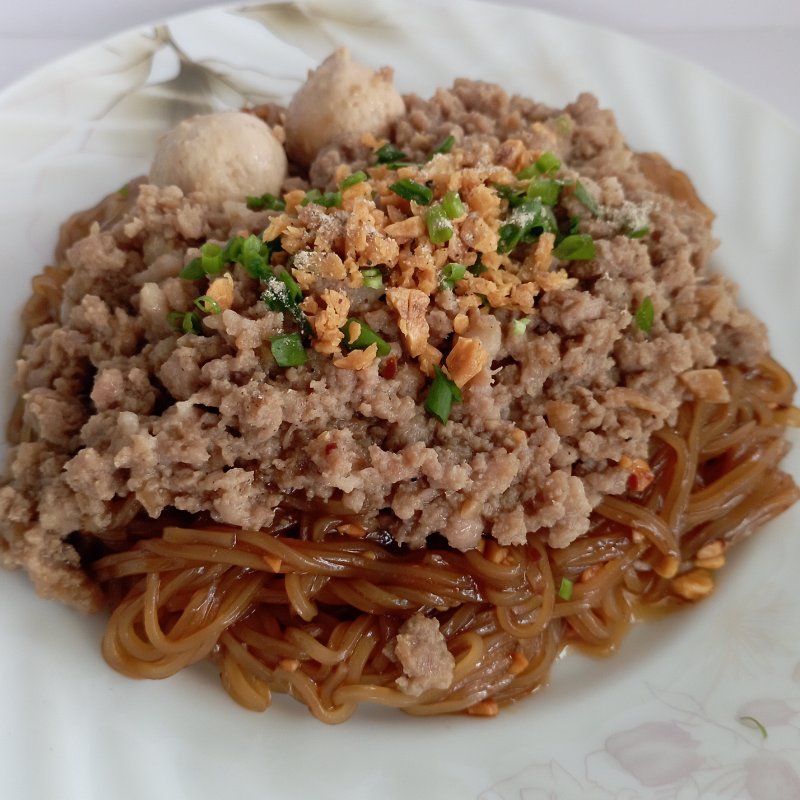 ก๋วยเตี๋ยวแห้งหมูซีอิ๊ว