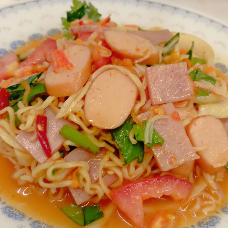 ยำมาม่า