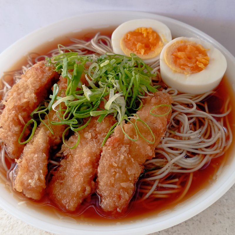 โซเมนซุปโชยุไก่ทอด+ไข่