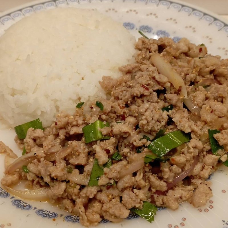 ข้าวลาบหมู