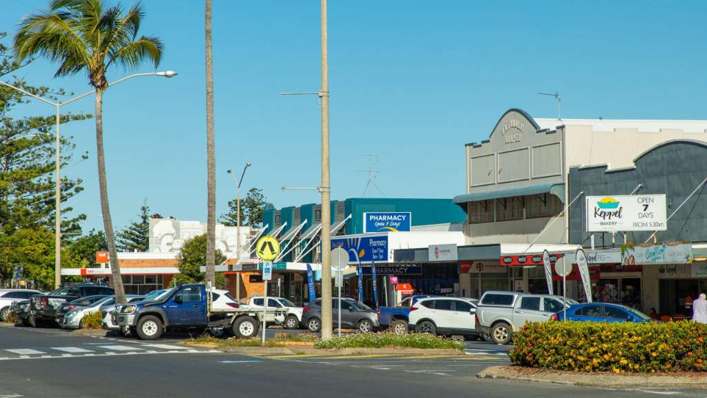 Council Split Over How to Tackle Hooning Problem on Key Yeppoon Tourist Street