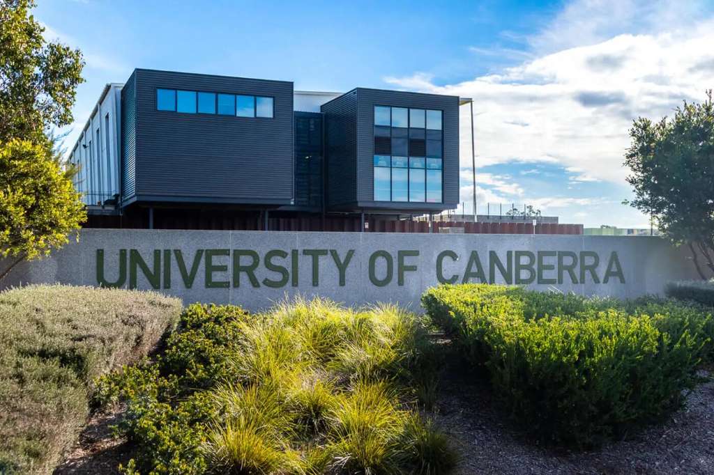 Canberra University Secures Top National Spot in 2027 Global Rankings