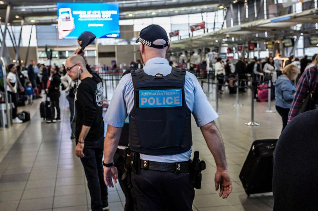 Man Removed From Sydney Flight After Allegedly Claiming He Had a Bomb - Sydney, NSW