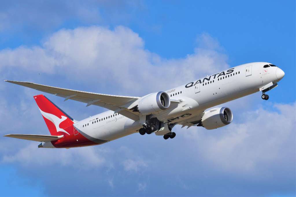 Qantas London–Perth Flight Makes Unexpected Fuel Stop in Karratha After Weather Diversion - Perth, WA