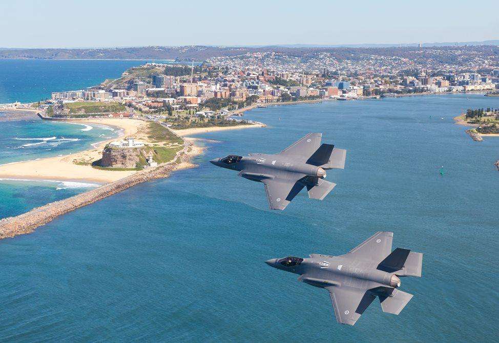 Rare US fighter jets scheduled to fly over Cairns Esplanade - Cairns, Queensland