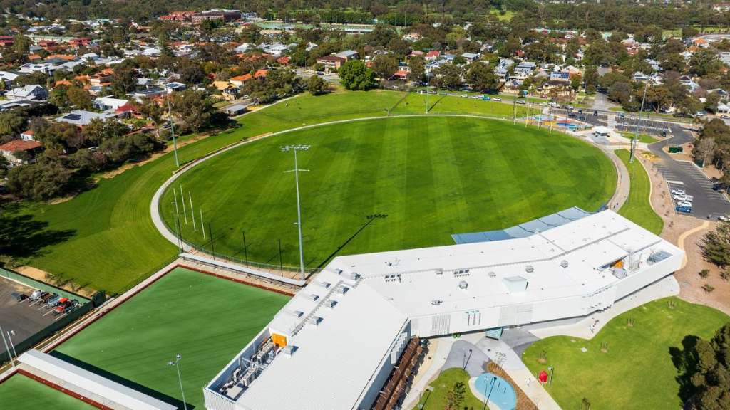 Dogs Must Be Leashed at East Fremantle Community Park During WAFL Match Days